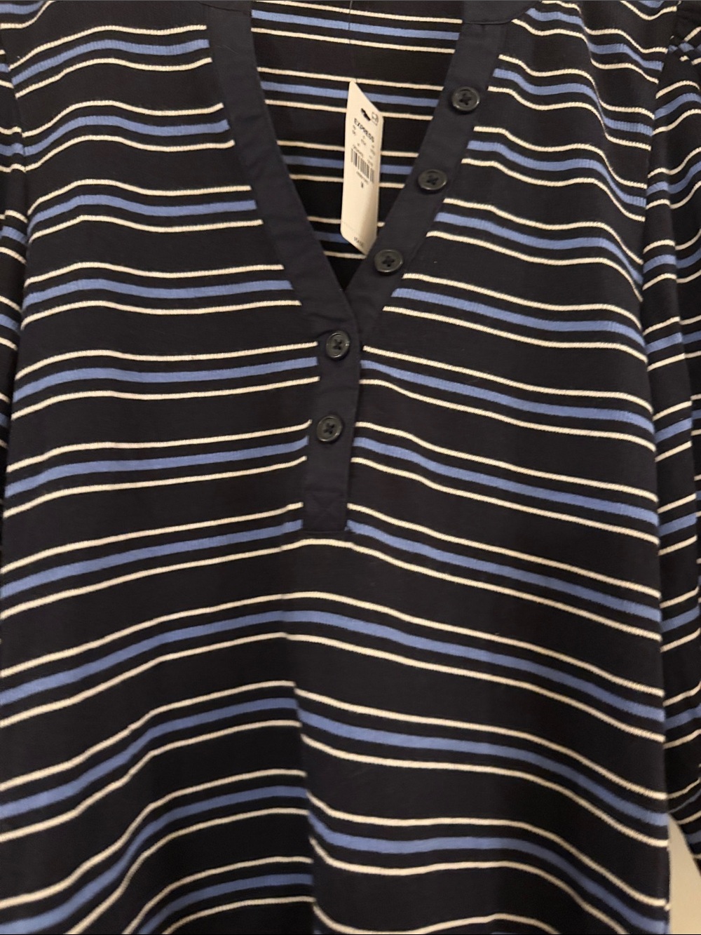 Express Women's Navy Striped Puff-Sleeve Henley Top - M NWT - Picture 4 of 6
